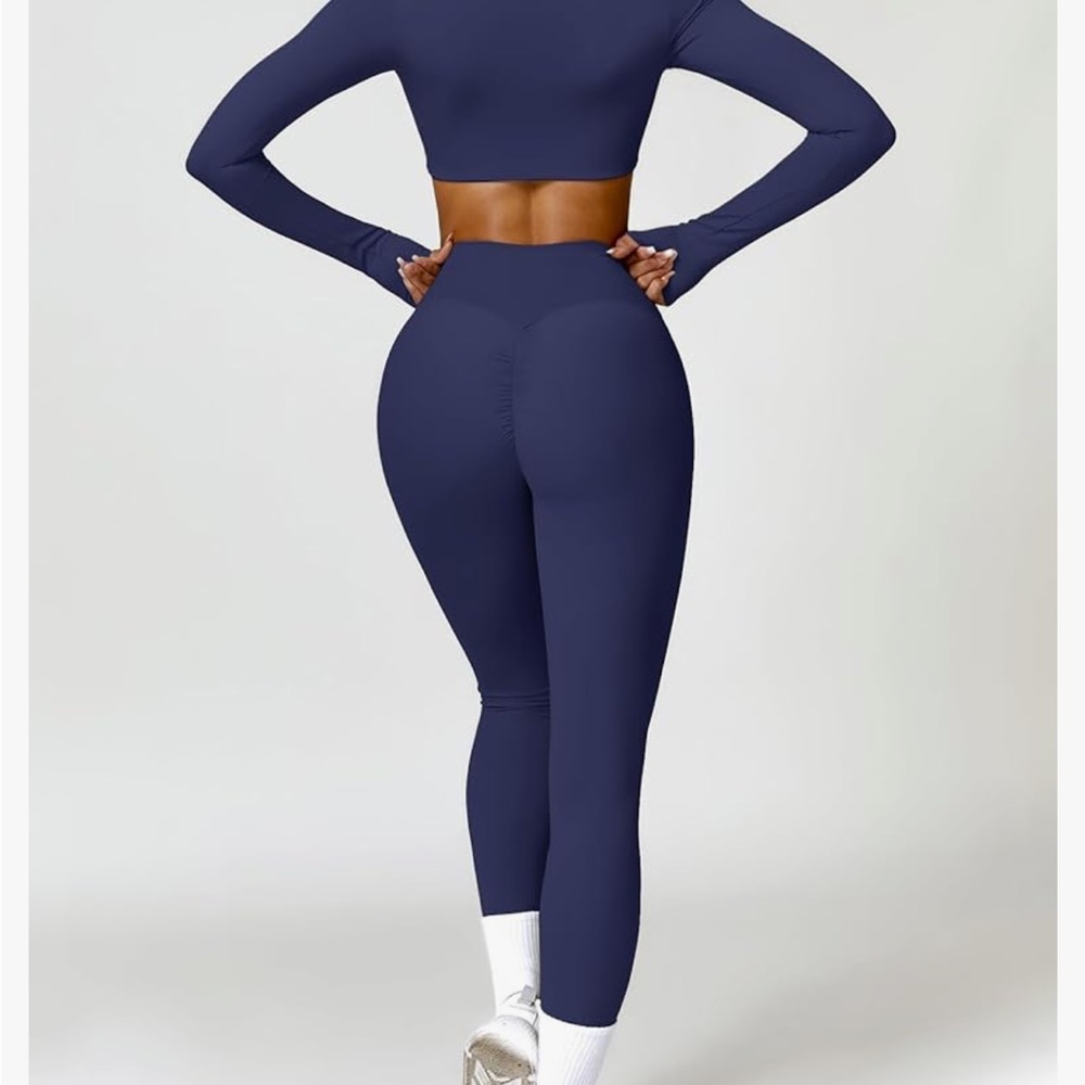 Navy High-Waisted Leggings with top